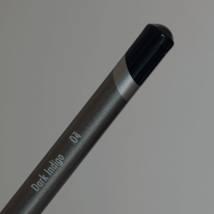 Dark Indigo Derwent Graphitint Tinted Graphite Pencil (04)